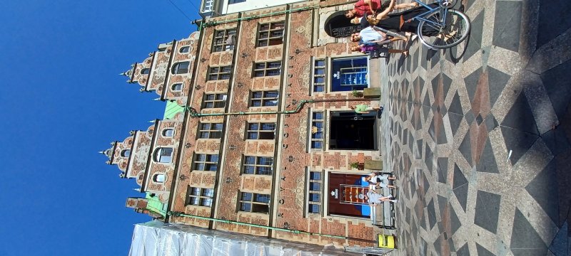 Royal Copenhagen store for 3 floors of porcelain