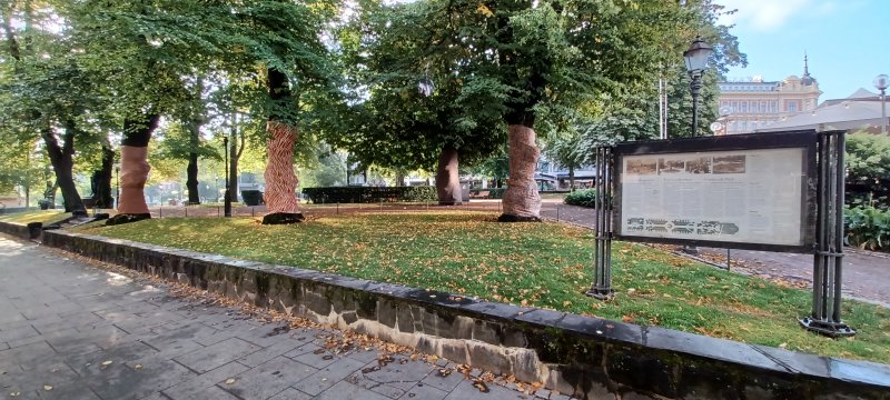 Esplanade Park opened in 1812 with avenues of mature trees & a stage for live music performances