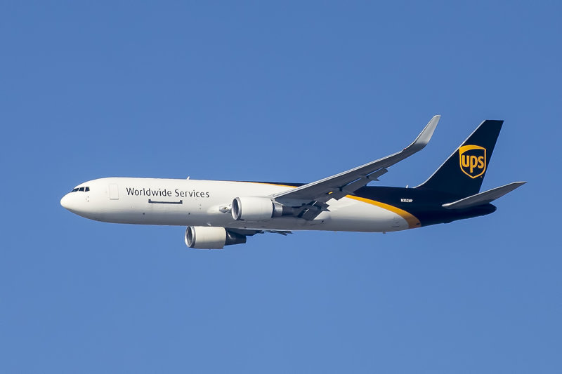 8/4/2020 United Parcel Service (UPS) Boeing 767-34AF(ER) N352UP