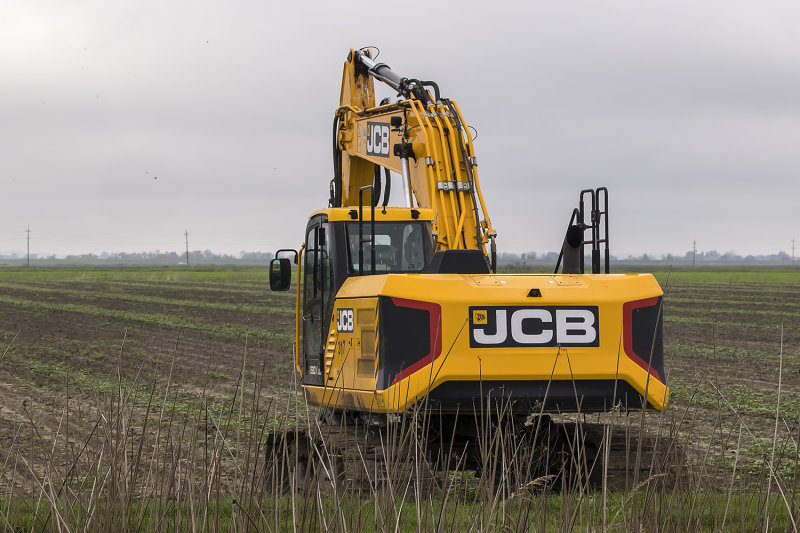 12/5/2021  JCB 220X LC Crawler Excavator