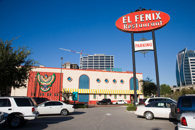 El Fenix Restaurant