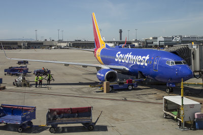 Southwest Airlines Boeing 737-7H4 N787SA