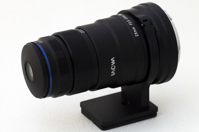 Laowa 25mm f/2.8 2.5-5X Ultra Macro Lens with Tripod Collar