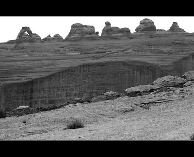 You can't get any worse Delicate Arch image than this.....