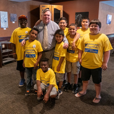 Campers with Galloway Ridge CEO Bob Zimmer (43)