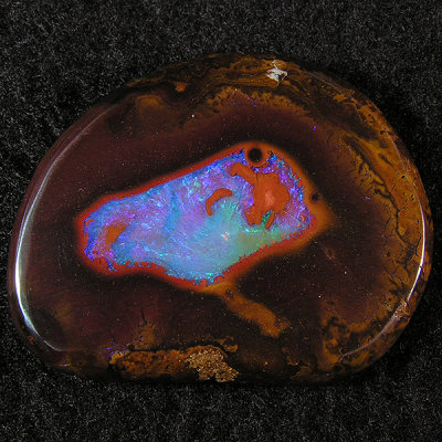 1.39 x 1.09: 66 carat Boulder Opal - Koroit, Australia