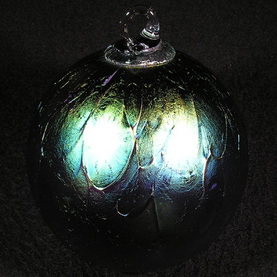 #24: Iridescent Delight 2 Size: 3.12 Price: $25