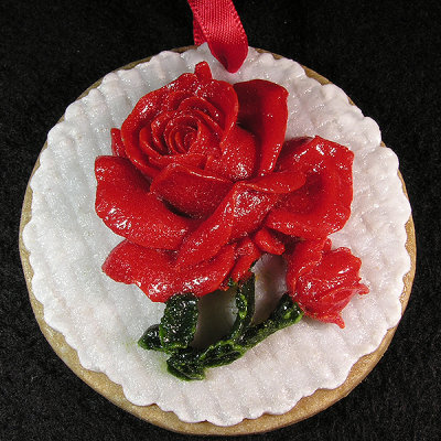 Rose Tart Ornament Size: 2.53 Price: SOLD 