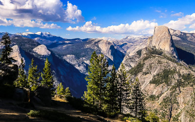 The Yosemite Valley as seen from Washburn Point along the Glacier Point Road in Yosemite National Park