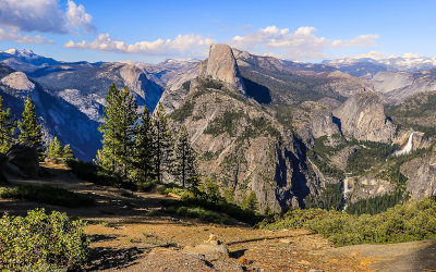 View of the Yosemite Valley as seen from Washburn Point along the Glacier Point Road in Yosemite National Park