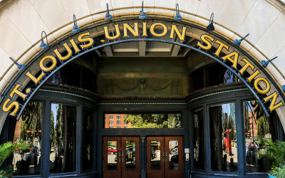 Entryway to Union Station along Market Street in St. Louis