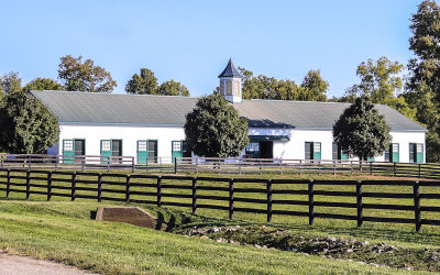 Stable on the grounds of Spendthrift Farm