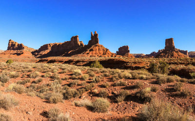 The Rudolph and Santa Claus formation, Stagecoach Rock and Castle Butte in Valley of the Gods