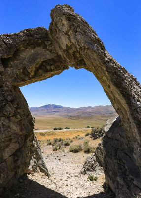 Looking through the Chinese Arch in Golden Spike NHP
