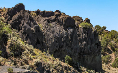 Volcanic rock cliffs in the Snake River canyon in Massacre Rocks State Park