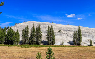 Pothole Dome on the western edge of the Tuolumne Meadows in Yosemite National Park