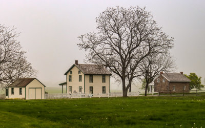 Farmhouse in the fog on the battlefield in Gettysburg NMP