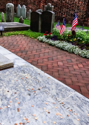 Benjamin Franklin grave in Christ Church Burial Ground in Independence NHP