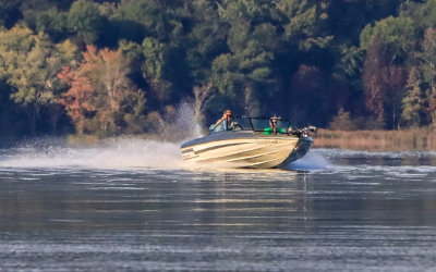 Boater skims over the waters of Chickamauga Lake
