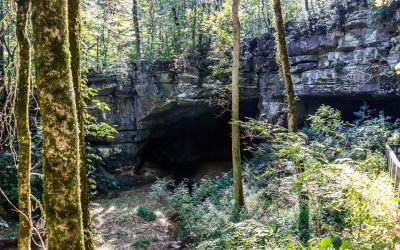 Cave entrance (left) and shelter (right) in Russell Cave National Monument