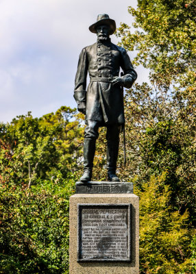 Statue of Confederate Commanding General John C. Pemberton in Vicksburg NMP