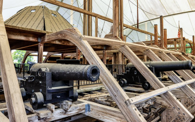 Pilothouse, 32-pounder Navy and 8-inch Navy smoothbore guns on the USS Cairo in Vicksburg NMP 