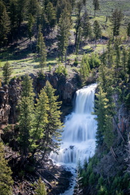Falls Yellowstone_1.jpg