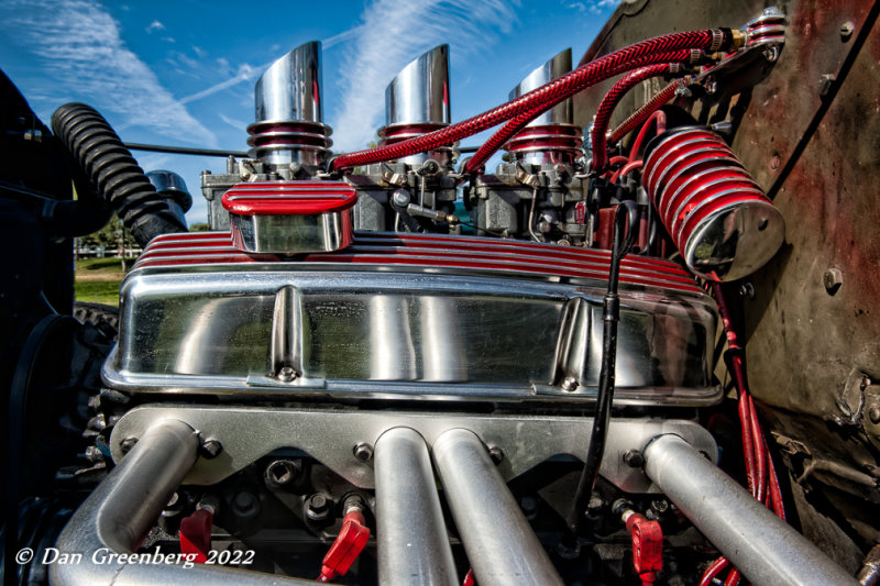 Small Block Chevy - Looking Up