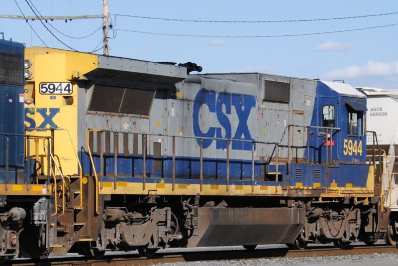5944