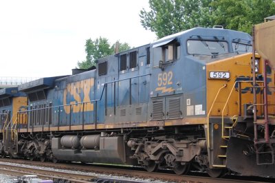 592