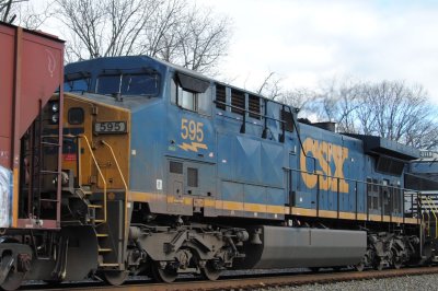 595