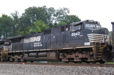 8940