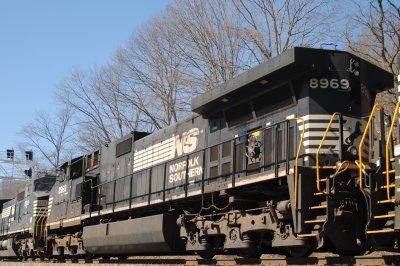 8969