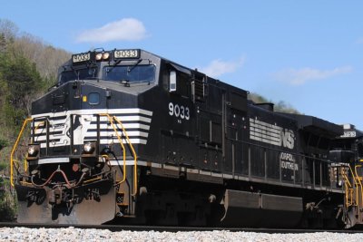 9033
