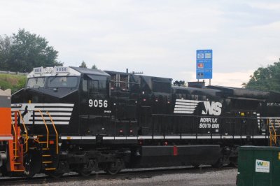 9056