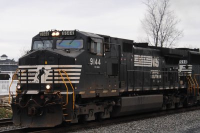 9144