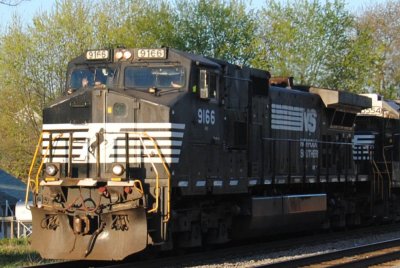 9166