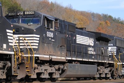 9306