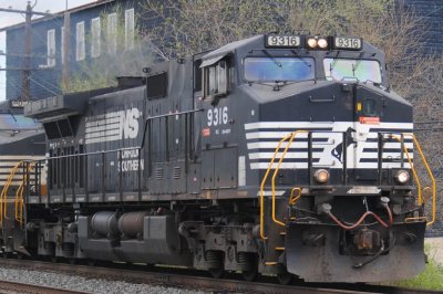 9316