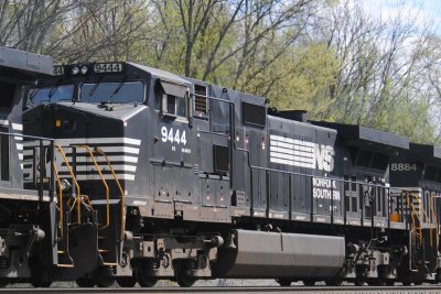 9444