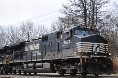 9567