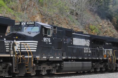 9576