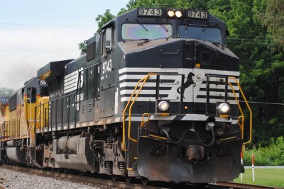 9743