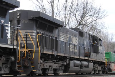 9915