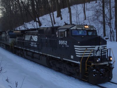 9952