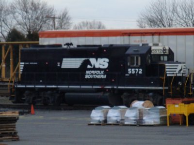 5572