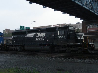 3353