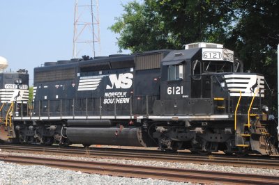 6121