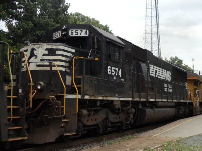 6574