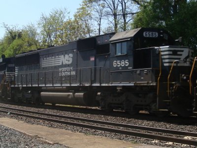 6585